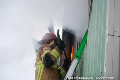 Barn_fire_and_geese_D_40-109